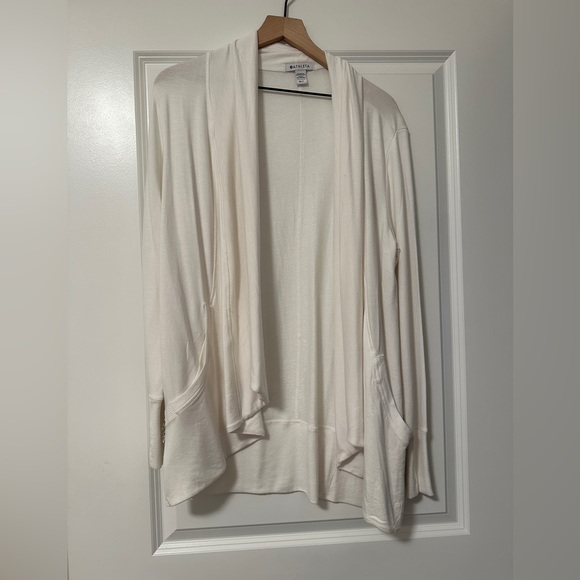 Athleta Pranayama Wrap in Bright White - Medium Petite - Picture 2 of 11